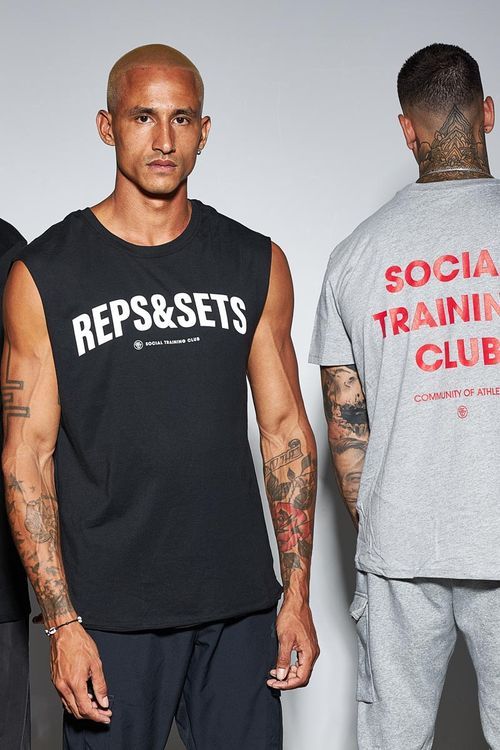TANK TOP ‘REPS & SETS' maat L Social Training Club- STC